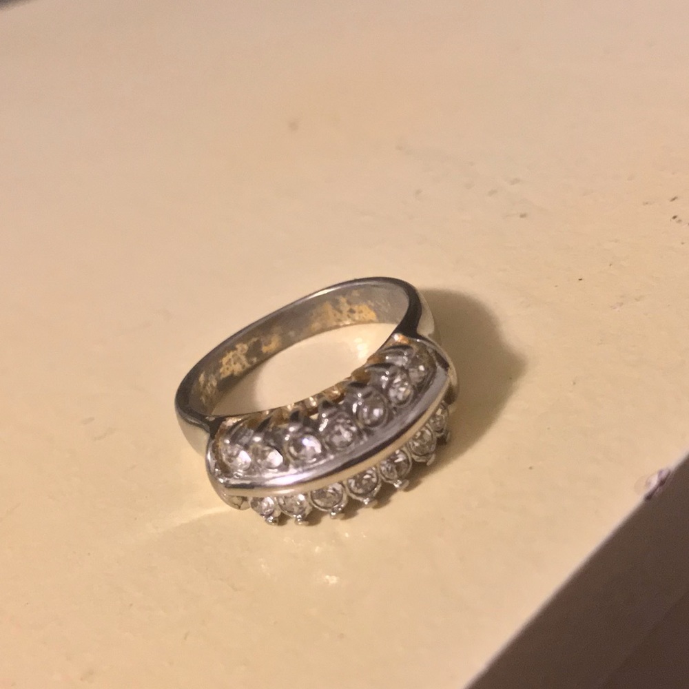 Engaging ring❣️ - Picture 2 of 5